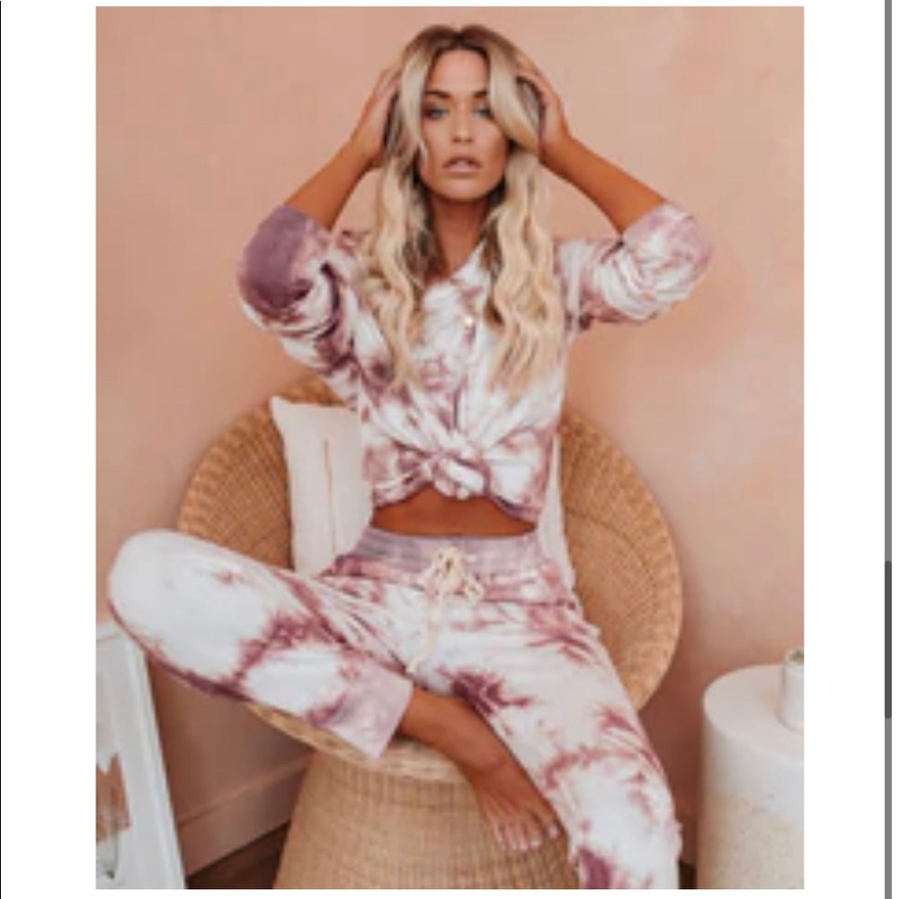 NWOT Vici Dolls Footloose Cotton Tie Dye Lounge Set